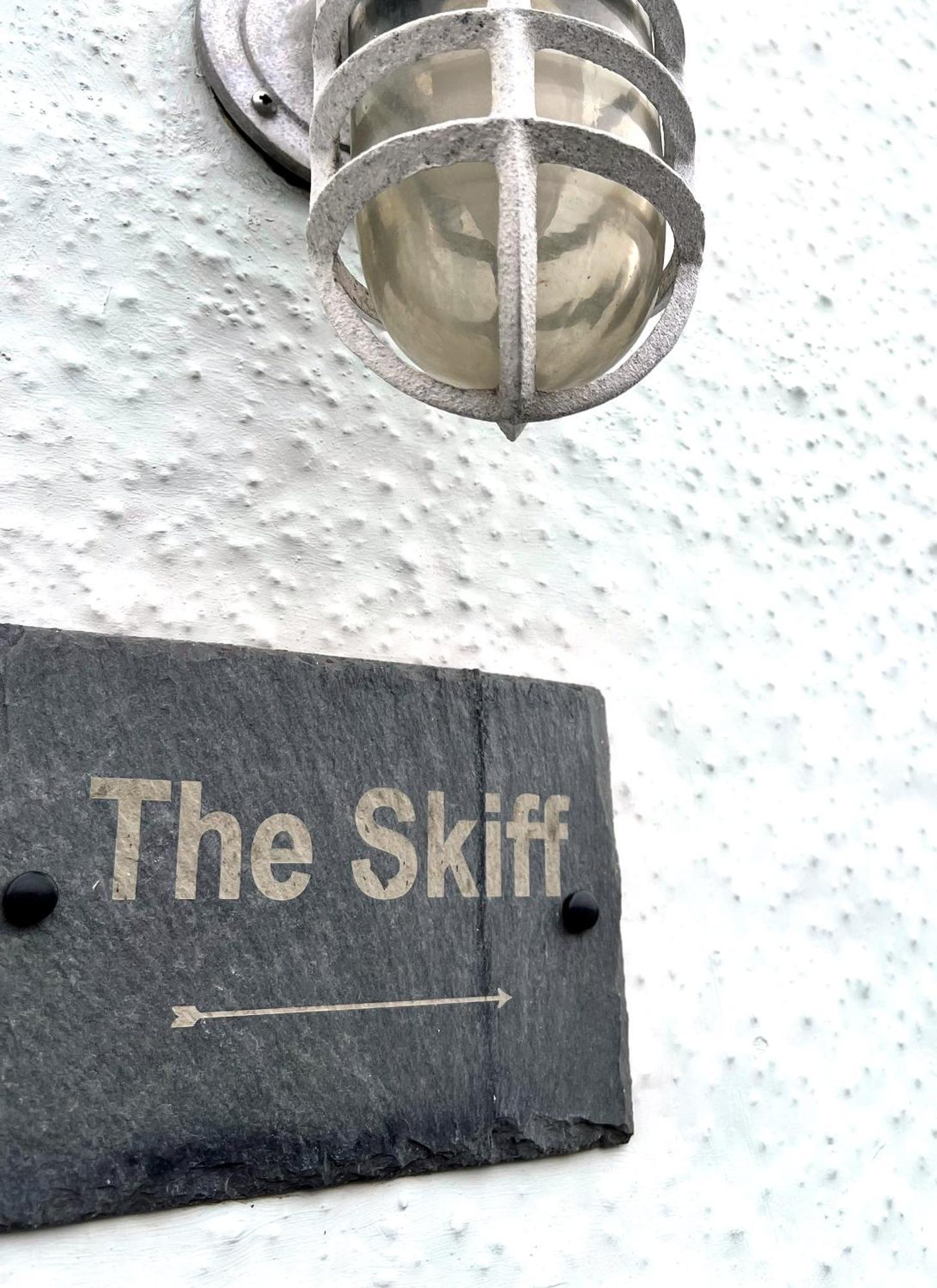 The Skiff Deal Kültér fotó